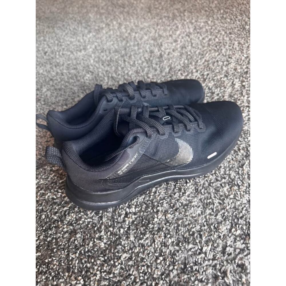 Nike Downshifter 12 Black Running Shoes Women's Size 7